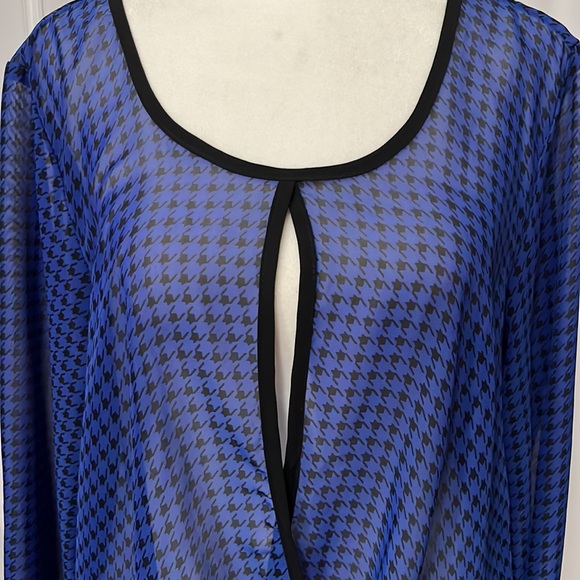 Democracy royal blue/black houndstooth with black trim, sheer oversized blouse L - Picture 2 of 6